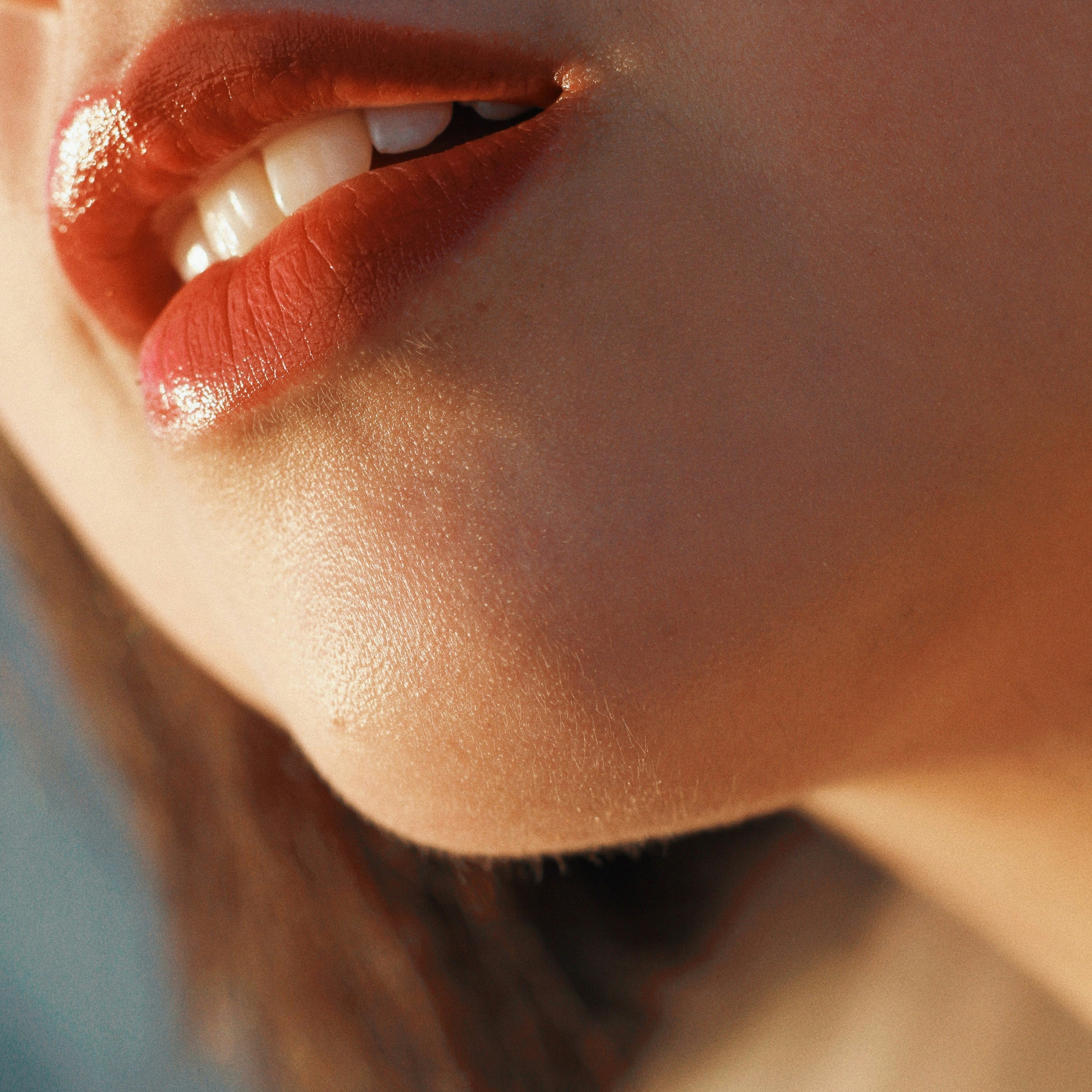 Nurish Huile à lèvres ou baume à lèvres Photo de Cesar La Rosa sur Unsplash